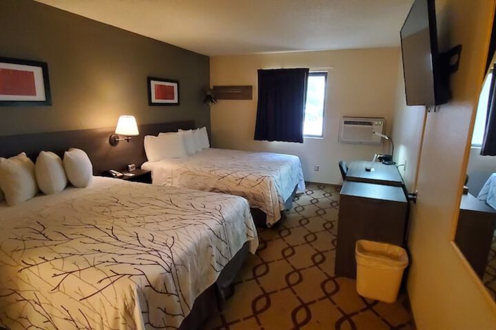 Room 26 of 43