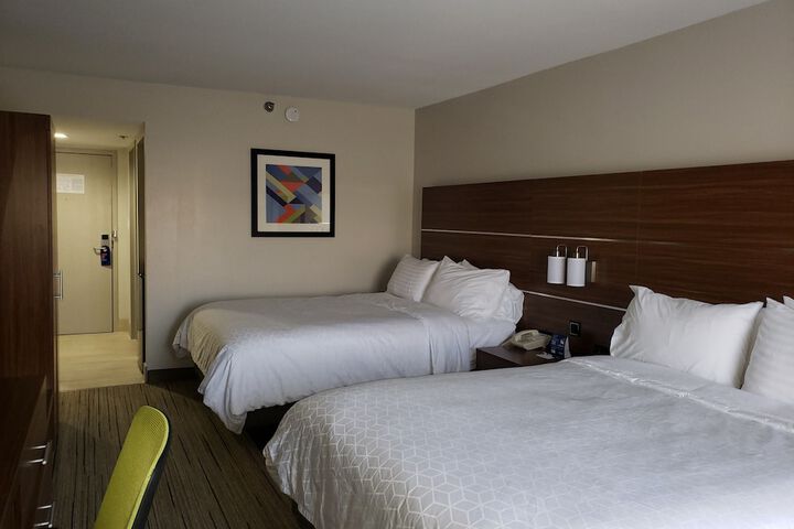 Room 26 of 46