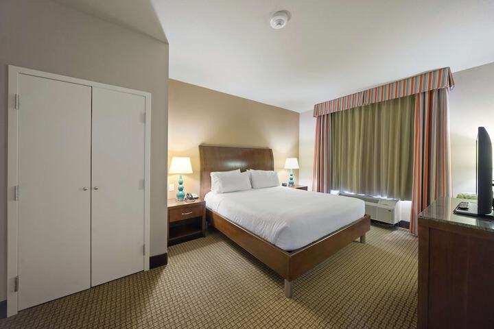 Room 22 of 47
