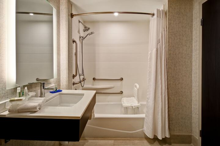 Holiday Inn Express & Suites Allentown-Dorney Park Area by IHG
