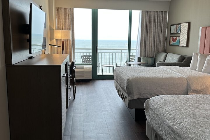 Room 82 of 104