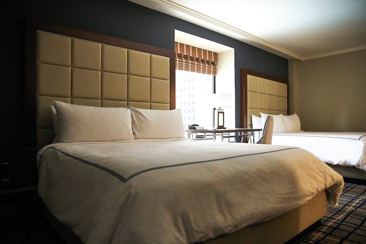Room 70 of 122