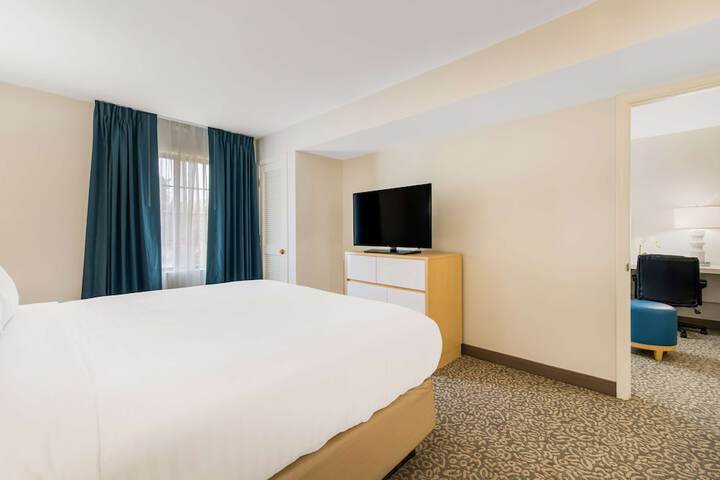 Room 38 of 44