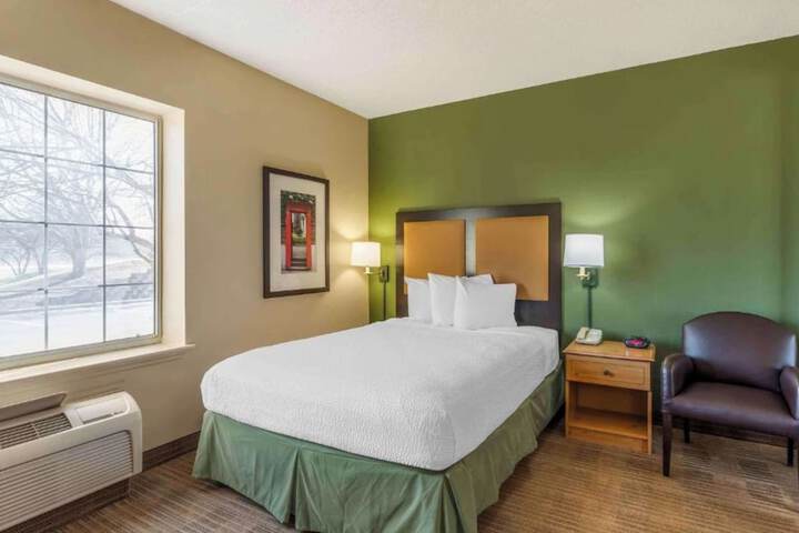Studio 6 Extended Stay Chicago Vernon Hills Lincolnshire IL