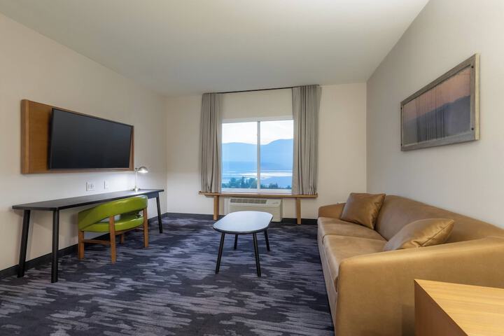 Room 14 of 25