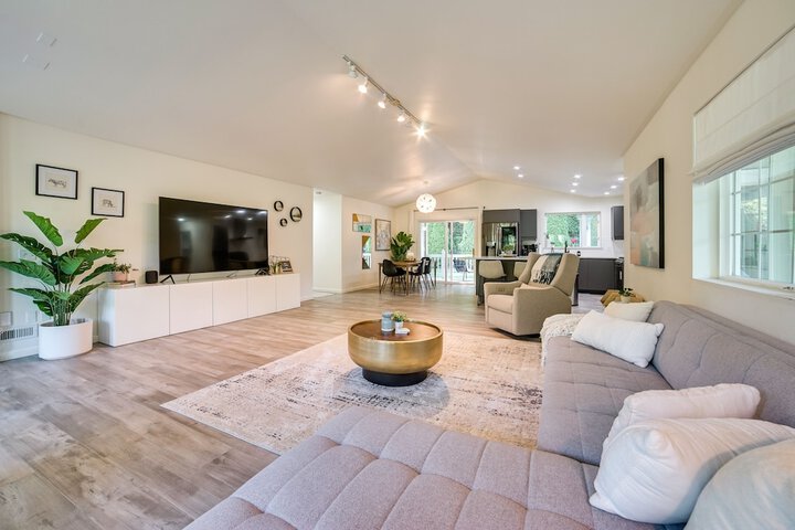 Issaquah Retreat Near Lake Sammamish State Park!