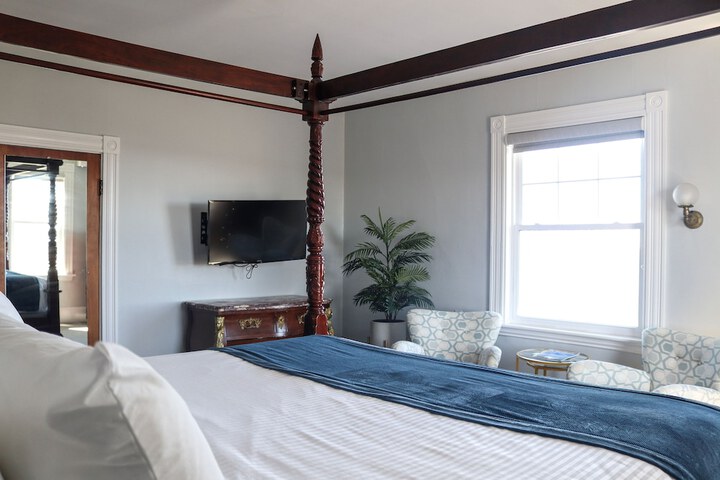 Emerson Inn