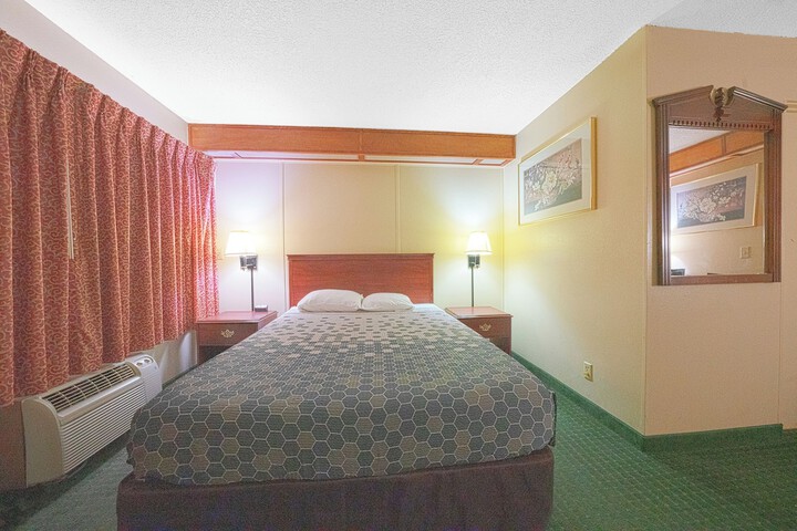 Room 35 of 40