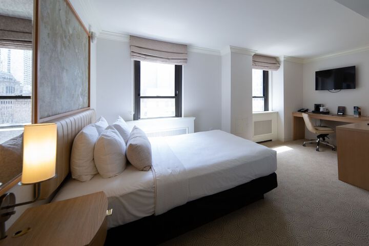 Room 18 of 42