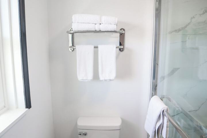 Room 8 of 26