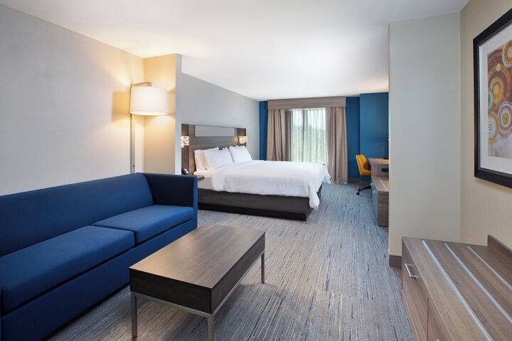 Room 17 of 75