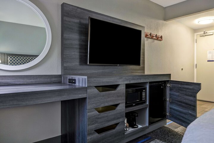 Room 20 of 42