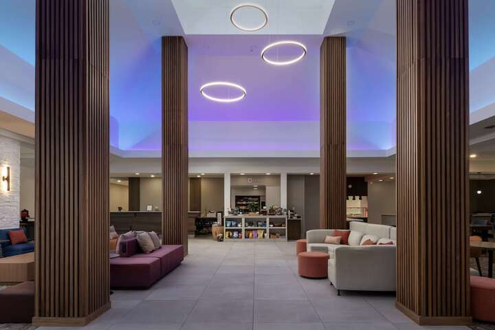 Hotel Interior 6 of 34