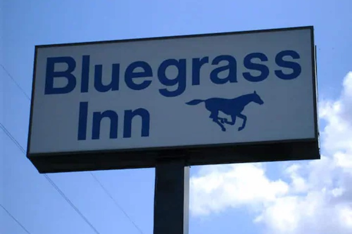 Bluegrass Inn