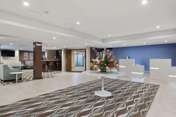 Hotel Interior 7 of 43