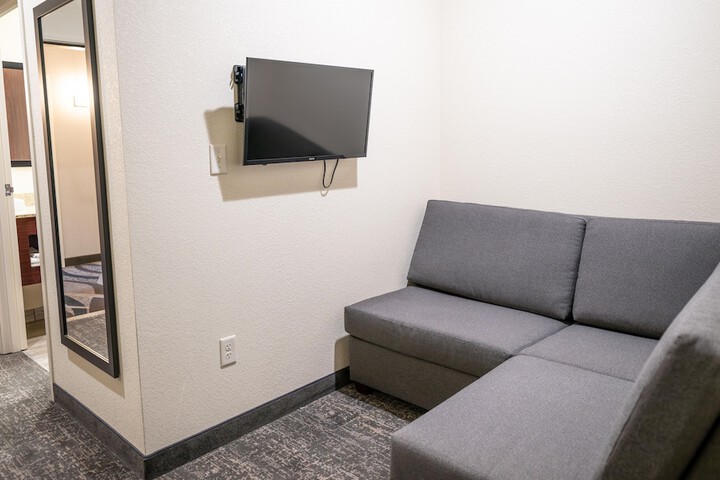 Cobblestone Hotel & Suites - Lamar