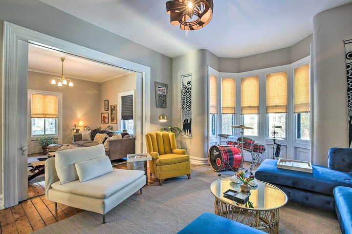 Walk to Downtown: Pet-friendly Millerton Home!