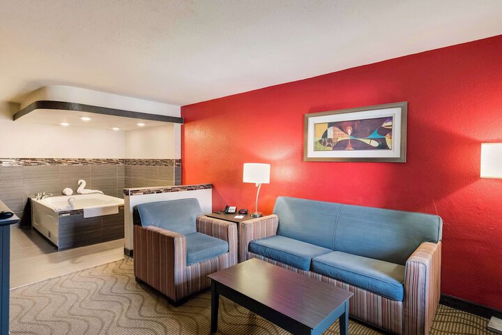 Room 41 of 65