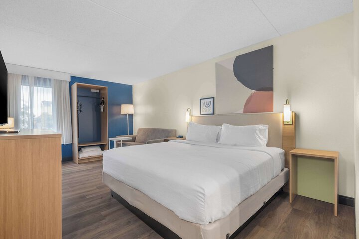 Room 15 of 34