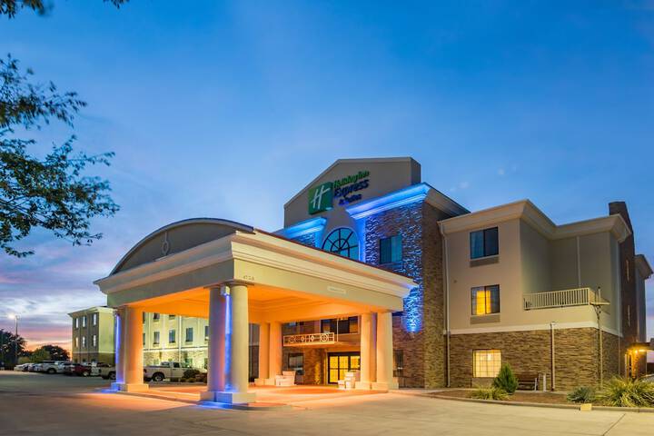 Holiday Inn Express Hotel & Suites Clovis by IHG