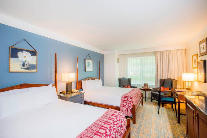 Williamsburg Lodge Autograph Collection