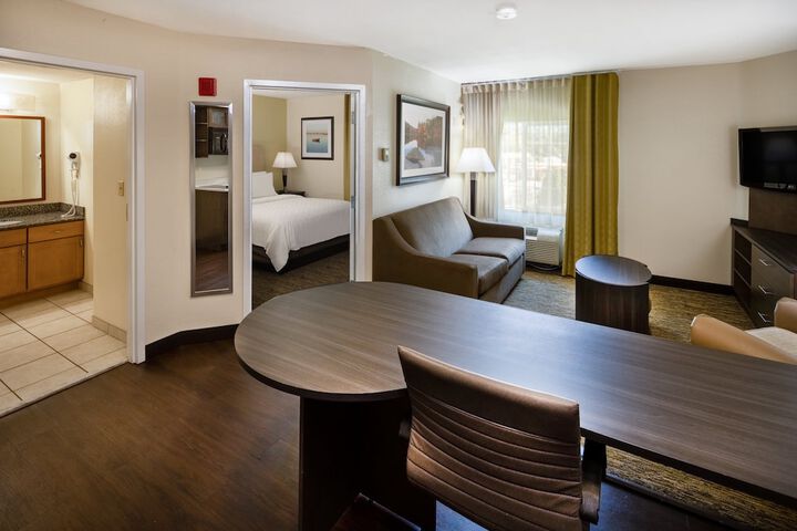 Room 20 of 25
