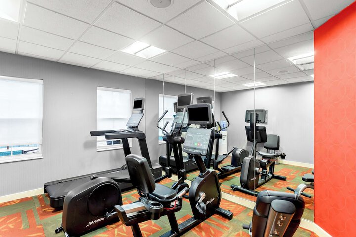 Sonesta ES Suites Charleston