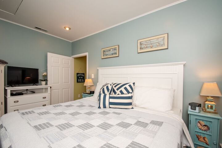 Room 42 of 108