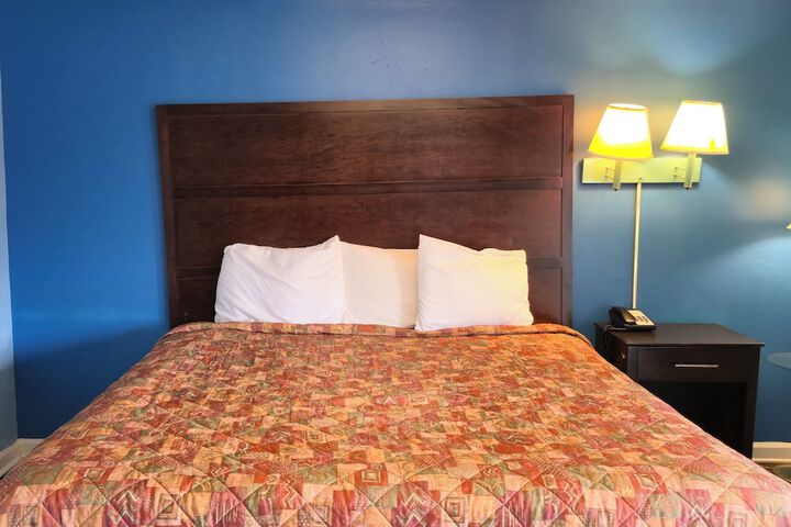 Holiday Motel by Belvilla Cleveland TN