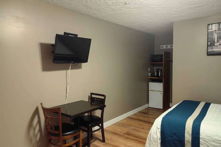Room 92 of 95