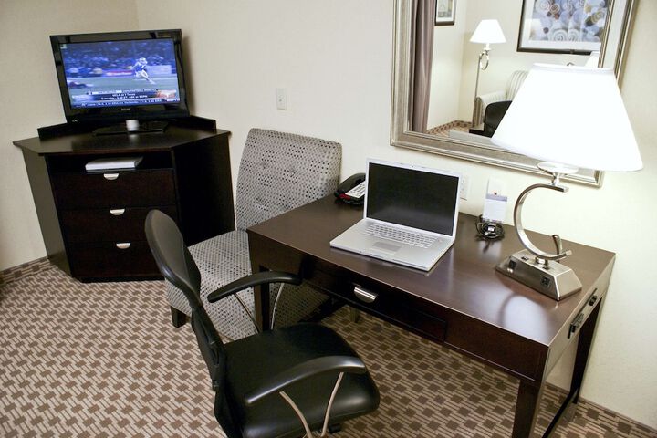 Business Center 27 of 27