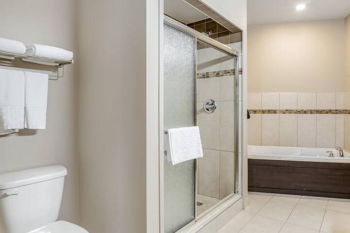 Best Western Plus Bridgewater Hotel & Convention Centre