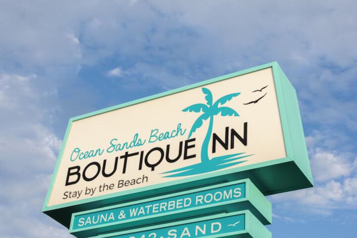 Ocean Sands Beach Boutique Inn - Stay at the Beach
