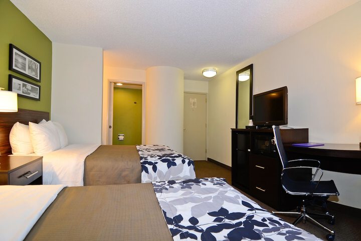 Room 16 of 65