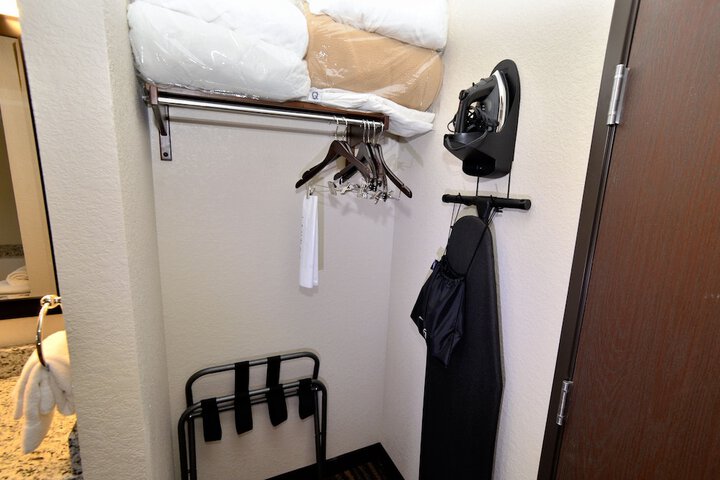 Room 80 of 105
