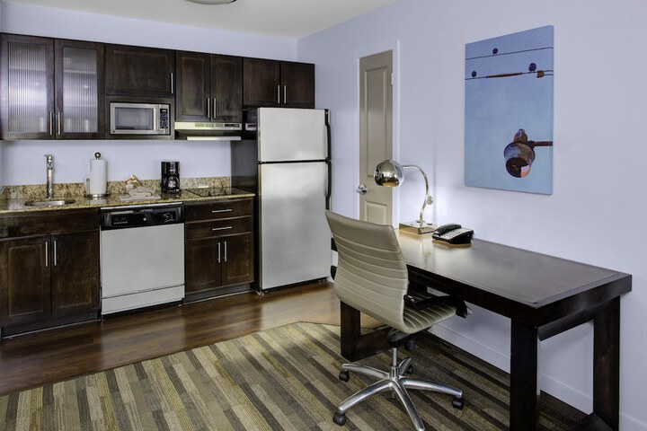 HYATT house Raleigh Durham Airport