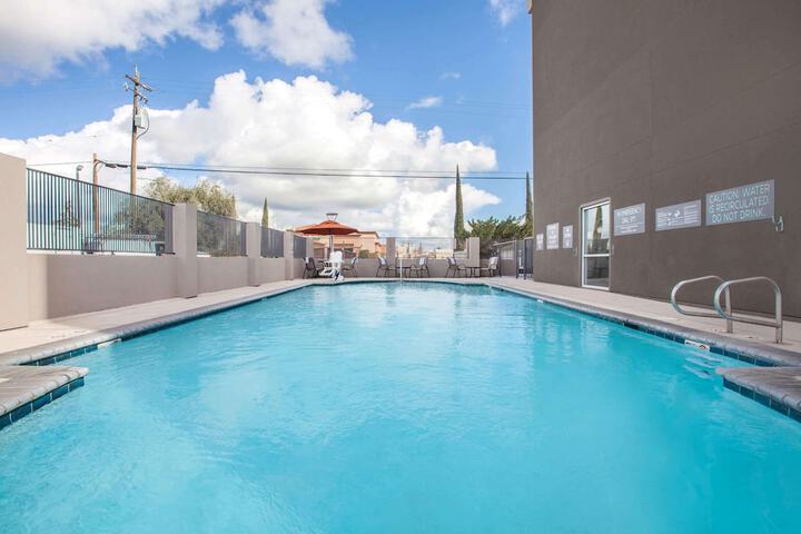 Pool 5 of 41