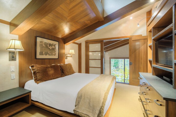 The Lodge at Vail a RockResort by Vail Resorts