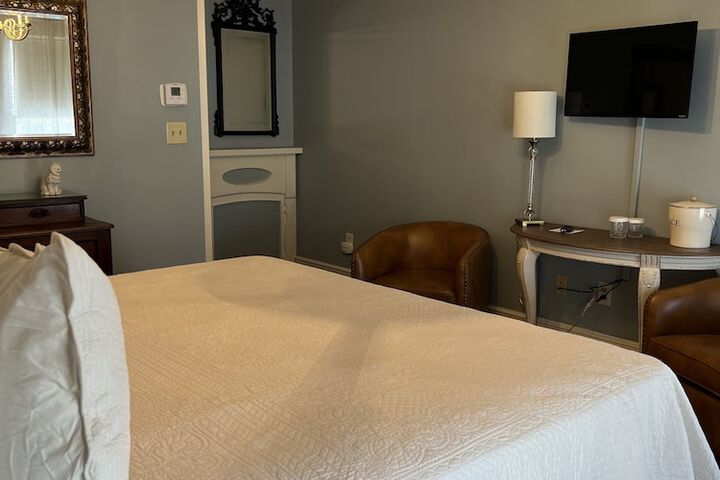 Room 46 of 121