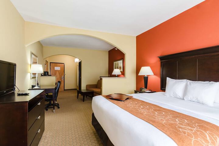 Room 34 of 84