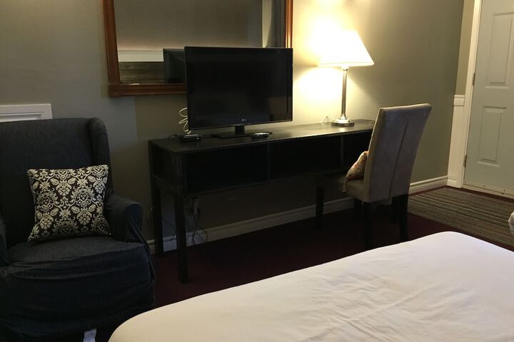 Room 11 of 65