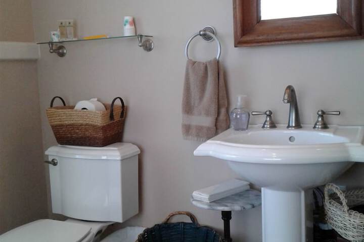 Room 28 of 50