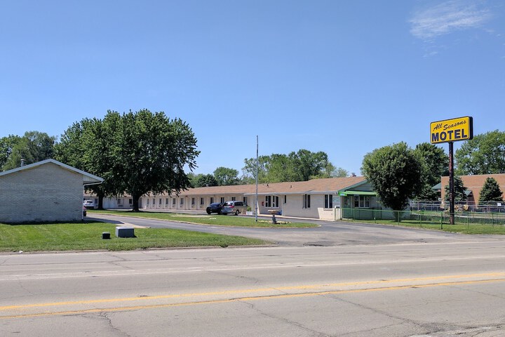 All Seasons Motel