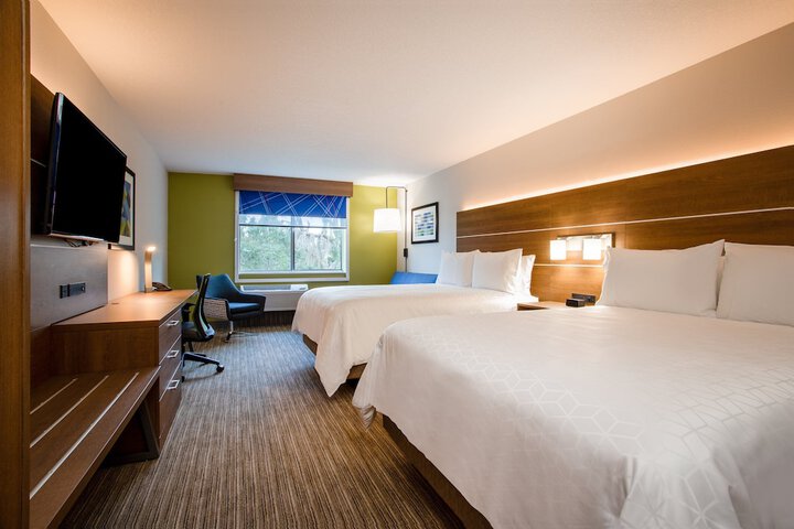 Room 15 of 36