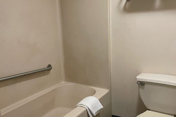 Room 17 of 30