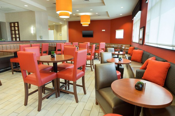 Dining 56 of 79