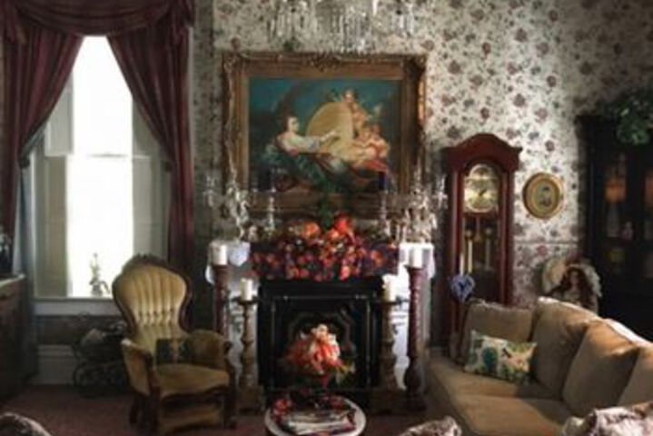 Victorian House Bed & Breakfast