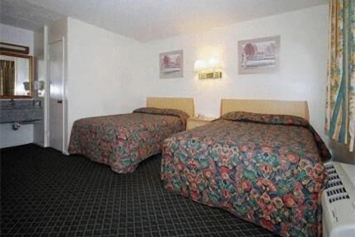 Room 16 of 54