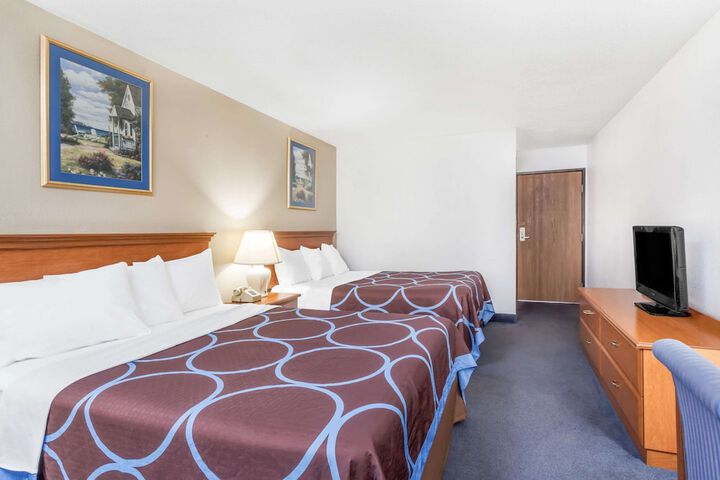 Room 6 of 22