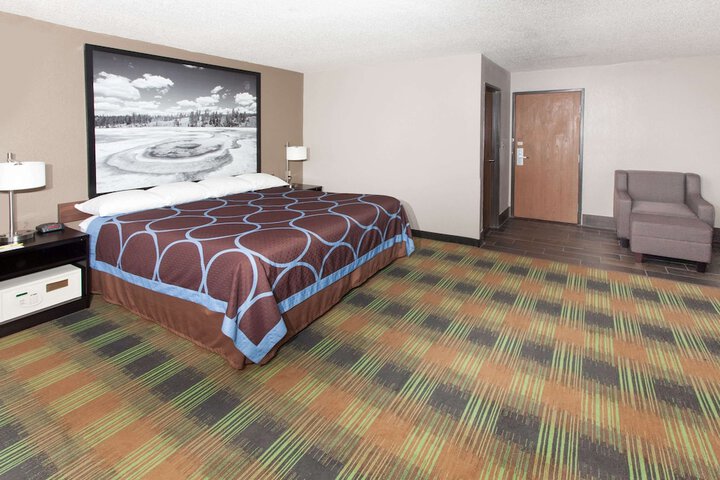 Room 16 of 45